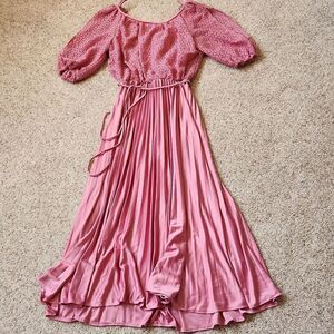 Elegant Pink Midi Dress